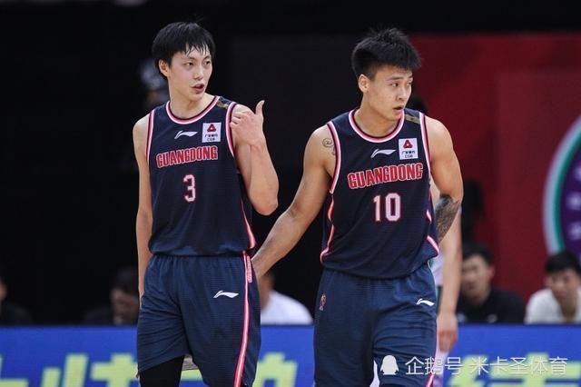 亚洲一线二线三线品牌精华液久久久